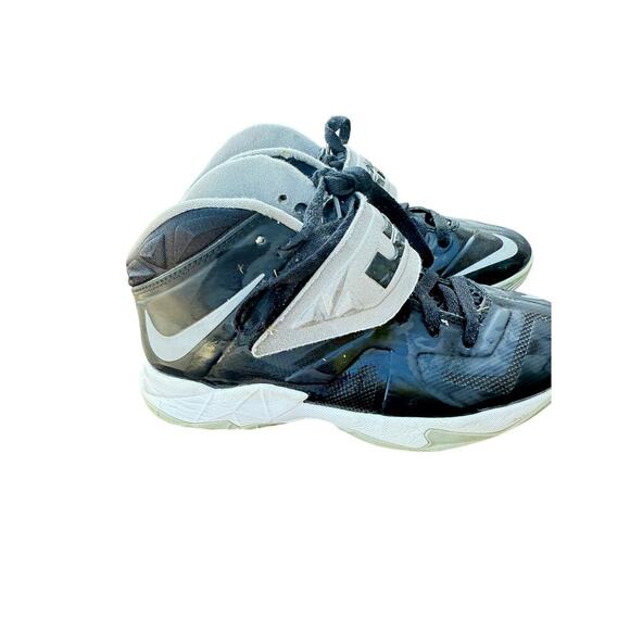 Nike Lebron Soldier 7 Youth Size 4.5 Black Gray Basketball Shoes - Picture 5 of 8